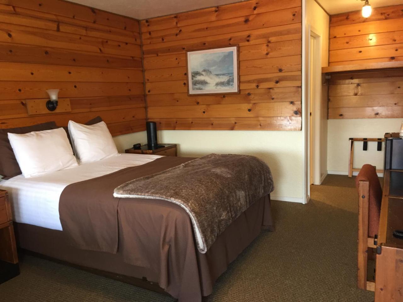Captain'S Choice Motel Haines Eksteriør bilde