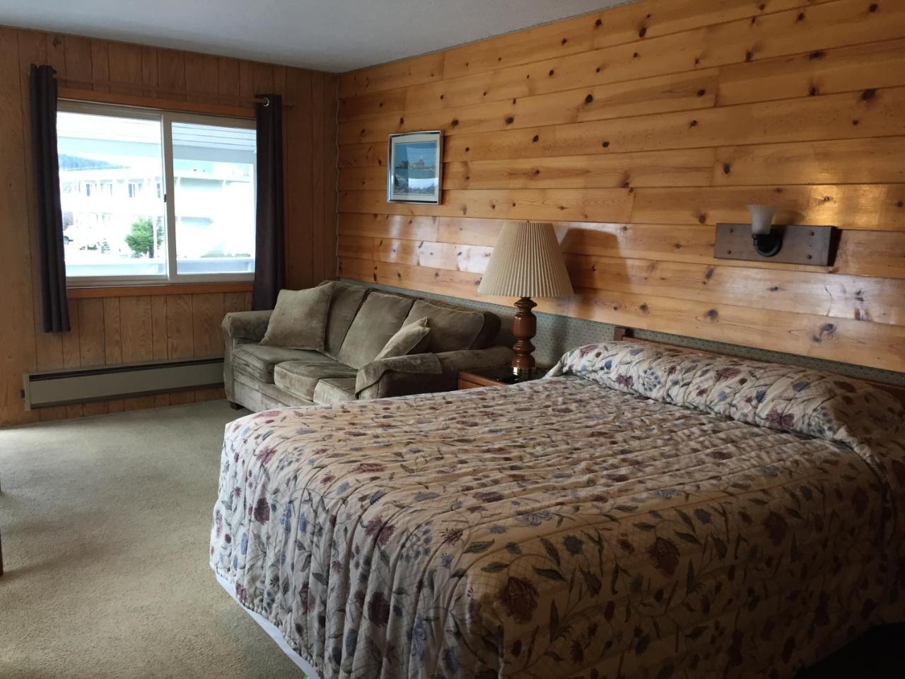 Captain'S Choice Motel Haines Eksteriør bilde